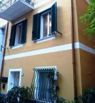 Porzione Di Bifamiliare in vendita a Ventimiglia - Rif. 1272